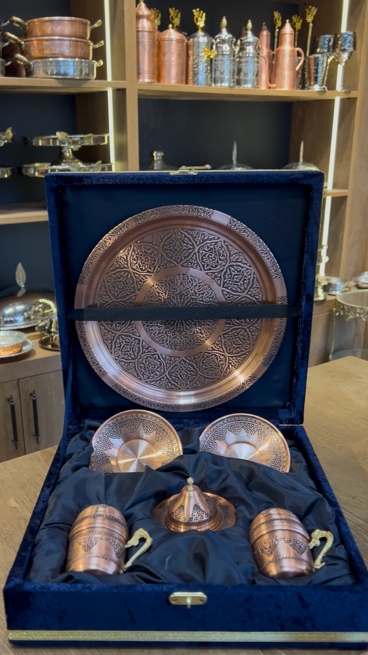 Bakır Kadife Kutulu İşçilikli Fincan Takımı